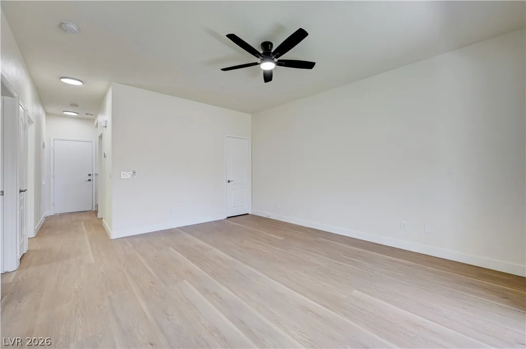 5055 Quiet Falls, Las Vegas, NV 89141