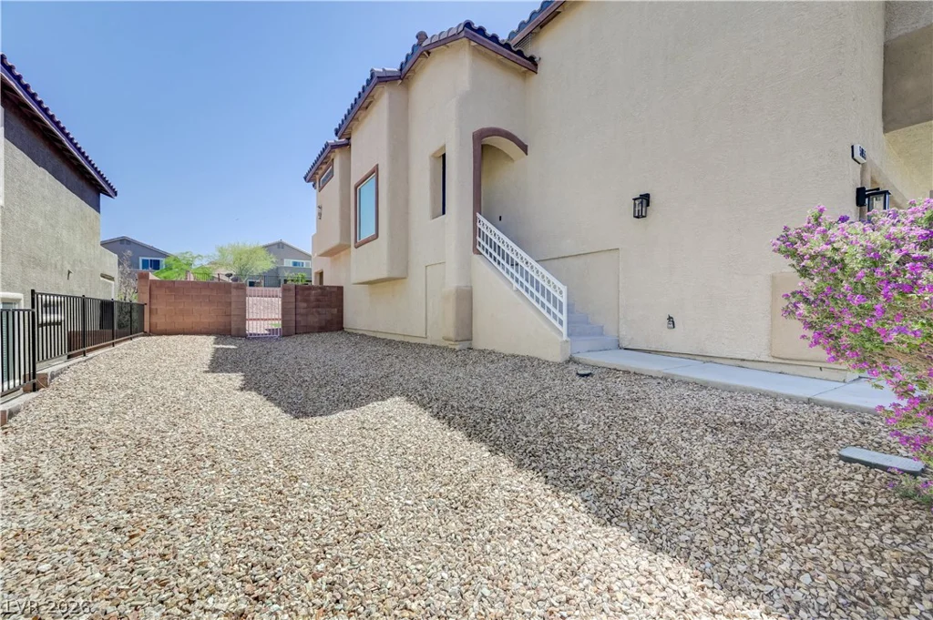 5055 Quiet Falls, Las Vegas, NV 89141