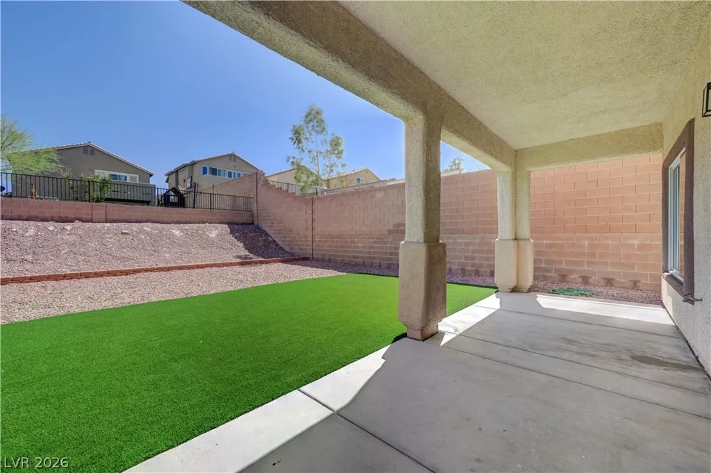 5055 Quiet Falls, Las Vegas, NV 89141