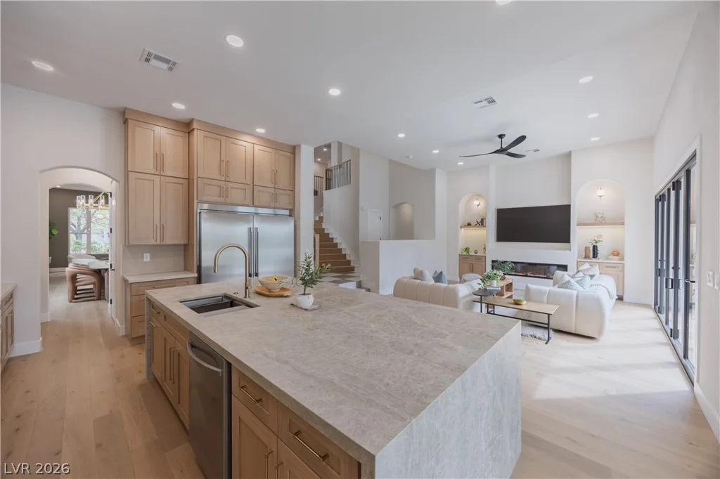 305 Prince Charming, Las Vegas, NV 89145