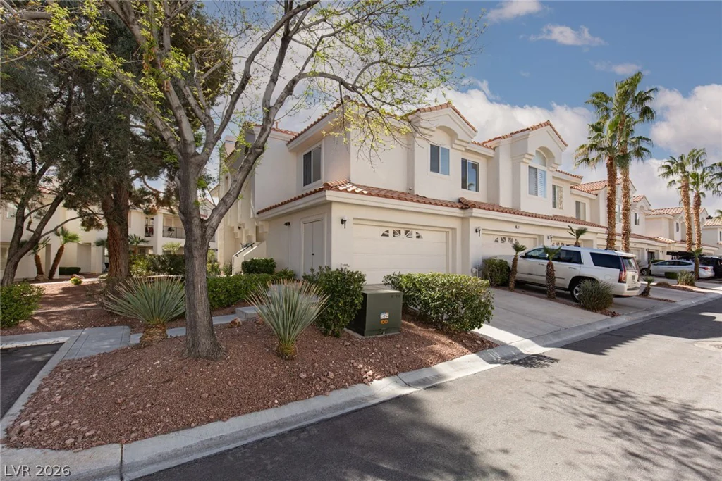 7625 Valley Green, Las Vegas, NV 89149