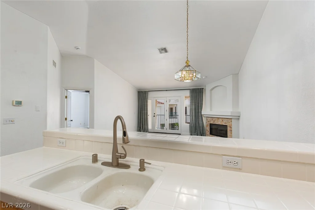 7625 Valley Green, Las Vegas, NV 89149