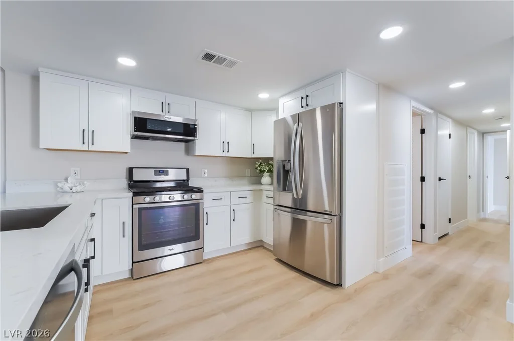 3743 Colonial, Las Vegas, NV 89121
