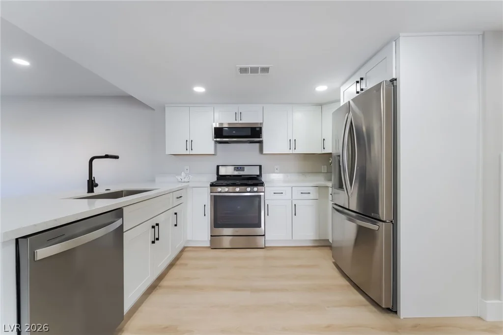 3743 Colonial, Las Vegas, NV 89121