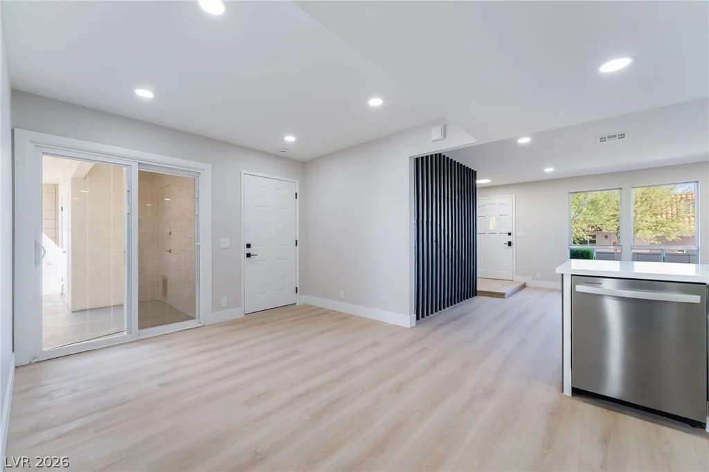 3743 Colonial, Las Vegas, NV 89121
