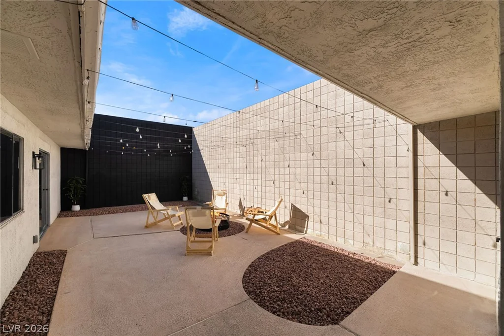 3743 Colonial, Las Vegas, NV 89121