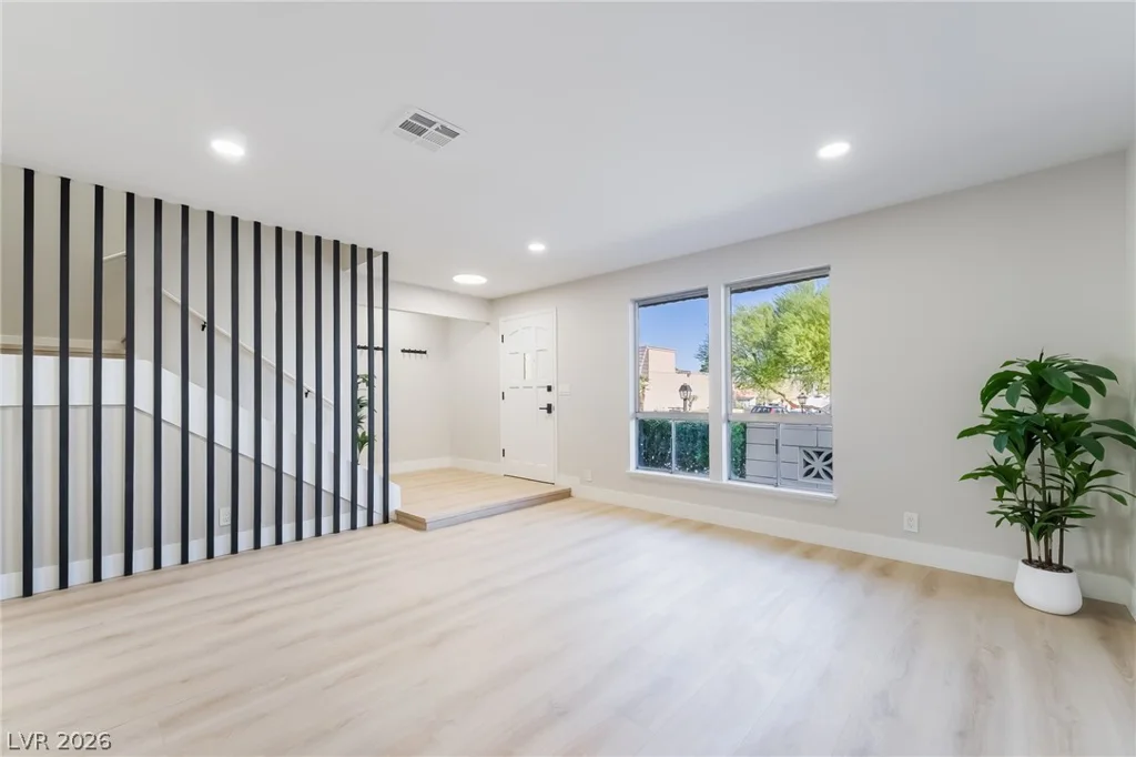 3743 Colonial, Las Vegas, NV 89121