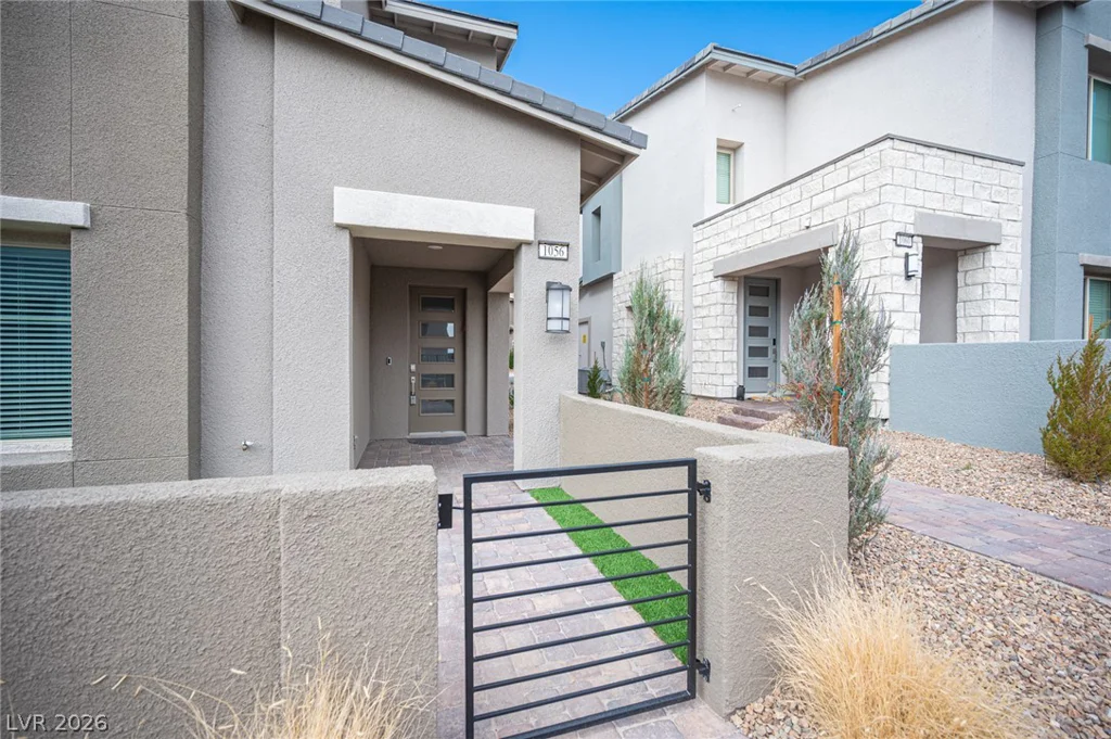600 Carriage Hill, Las Vegas, NV 89138