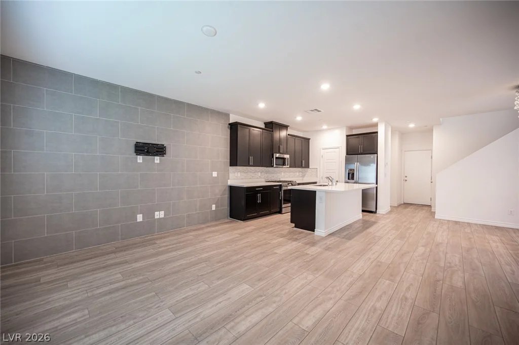 600 Carriage Hill, Las Vegas, NV 89138