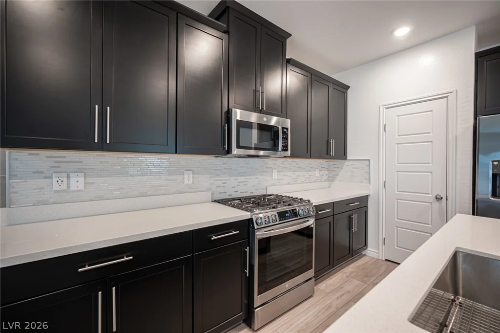 600 Carriage Hill, Las Vegas, NV 89138