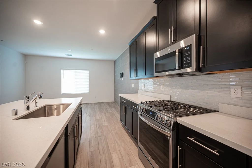 600 Carriage Hill, Las Vegas, NV 89138