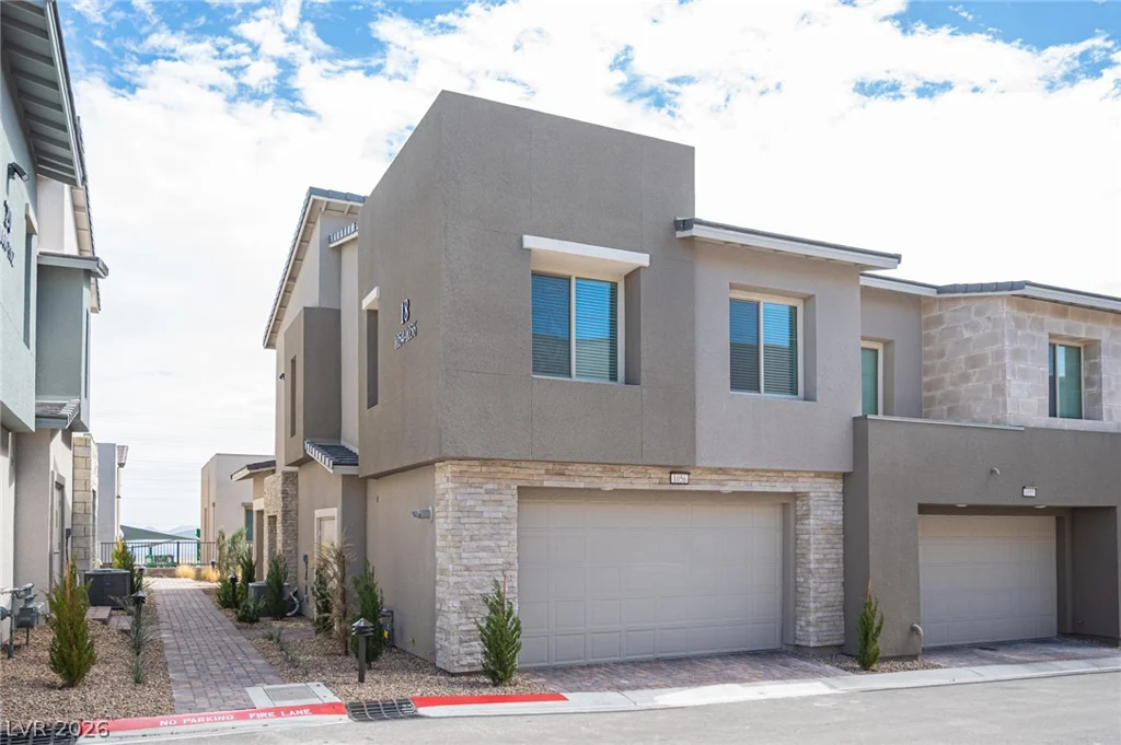 600 Carriage Hill, Las Vegas, NV 89138