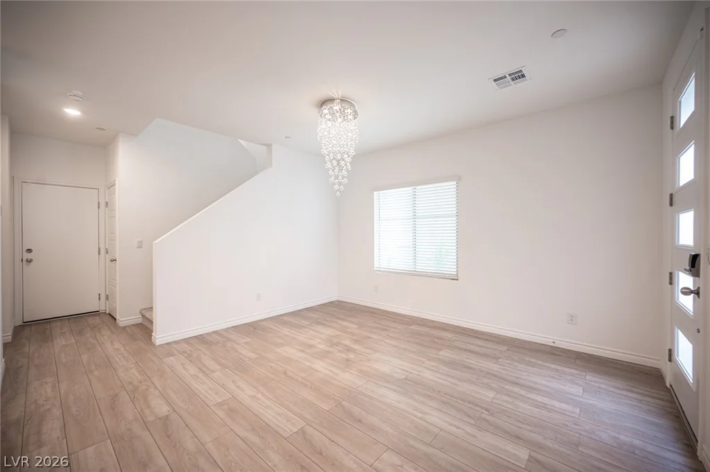 600 Carriage Hill, Las Vegas, NV 89138