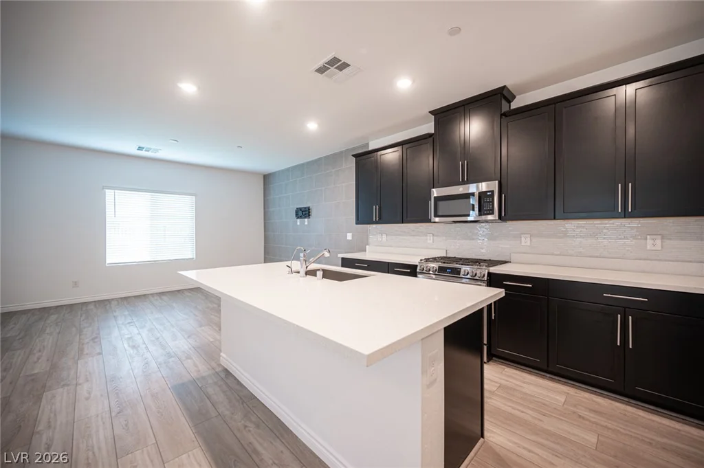 600 Carriage Hill, Las Vegas, NV 89138