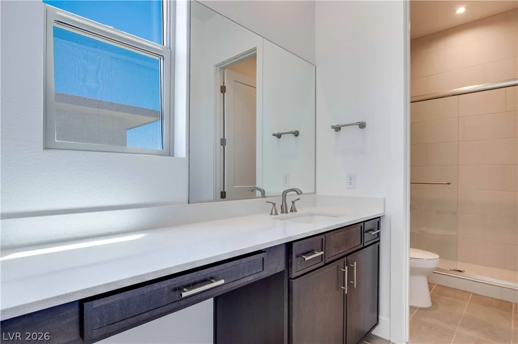 215 Sailing Sunset, Henderson, NV 89011