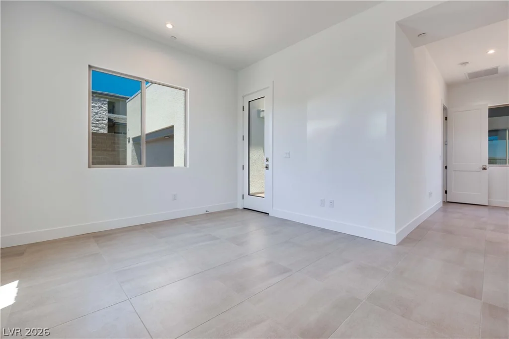 215 Sailing Sunset, Henderson, NV 89011