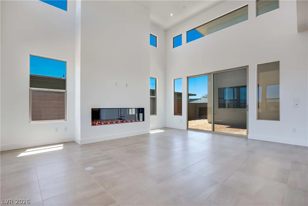 215 Sailing Sunset, Henderson, NV 89011
