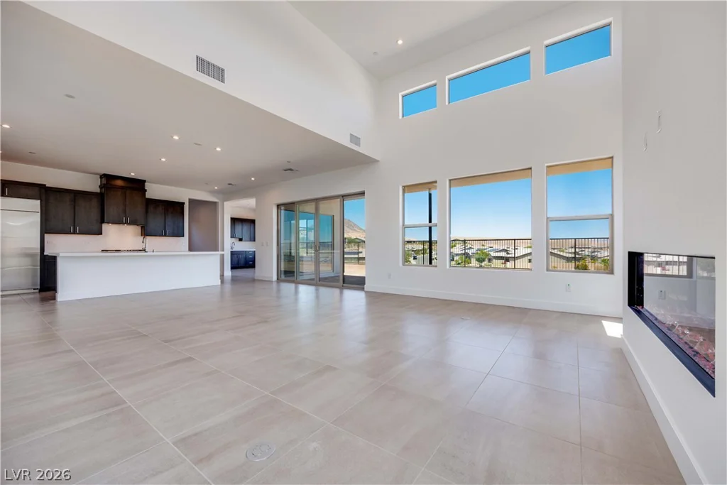215 Sailing Sunset, Henderson, NV 89011