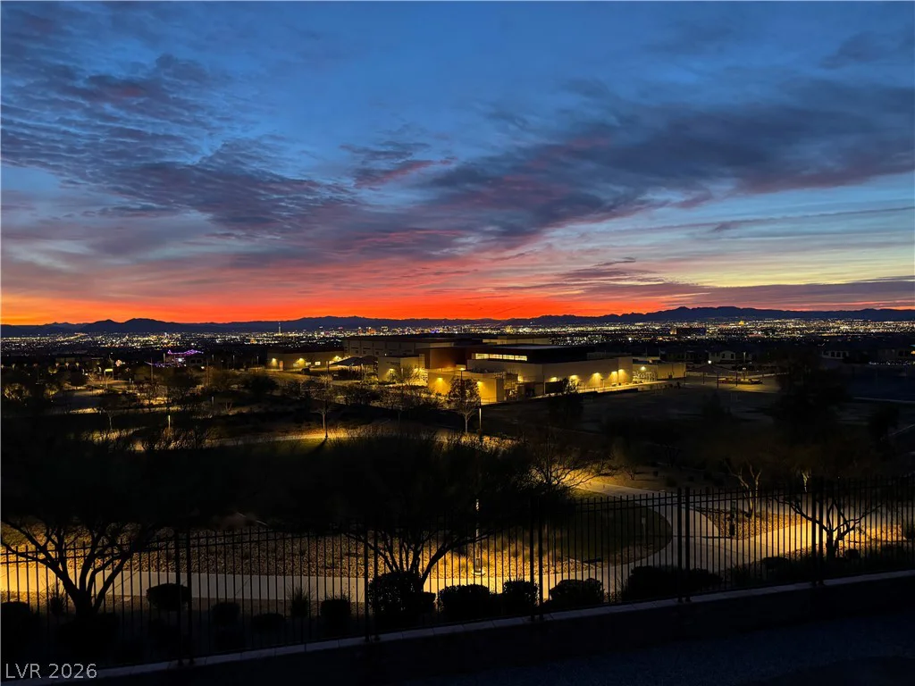 224 Highspring, Las Vegas, NV 89138