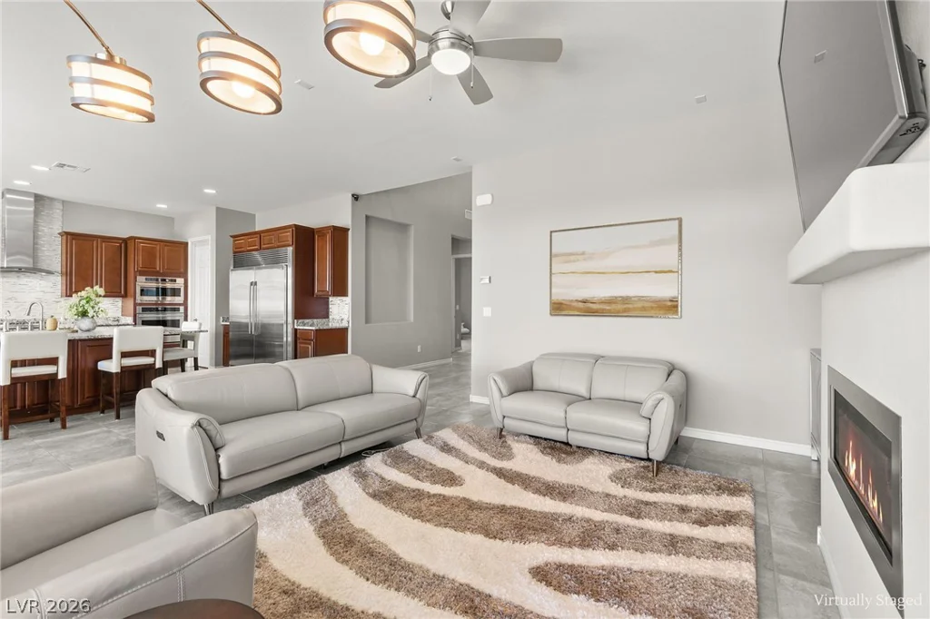 224 Highspring, Las Vegas, NV 89138
