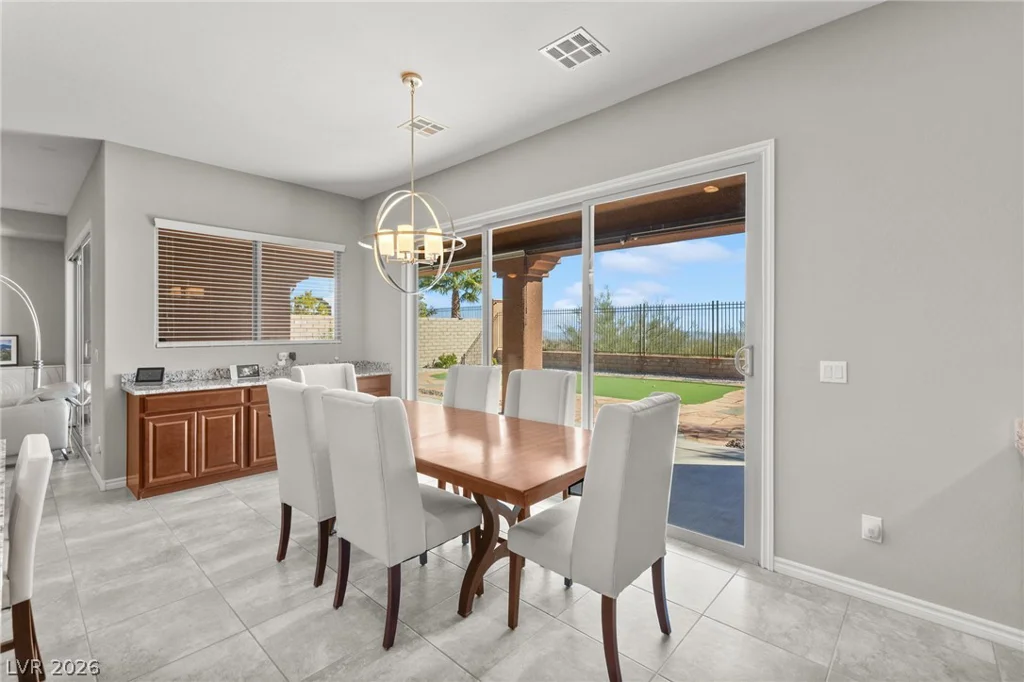 224 Highspring, Las Vegas, NV 89138