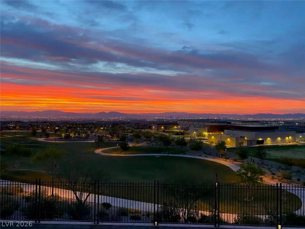 224 Highspring, Las Vegas, NV 89138