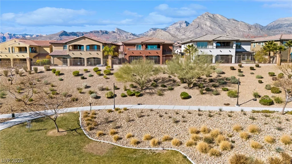 224 Highspring, Las Vegas, NV 89138