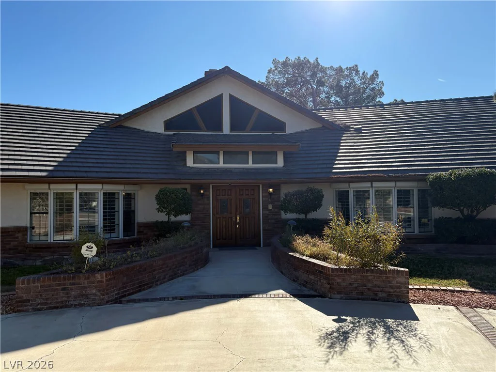 3120 Pioneer, Las Vegas, NV 89117