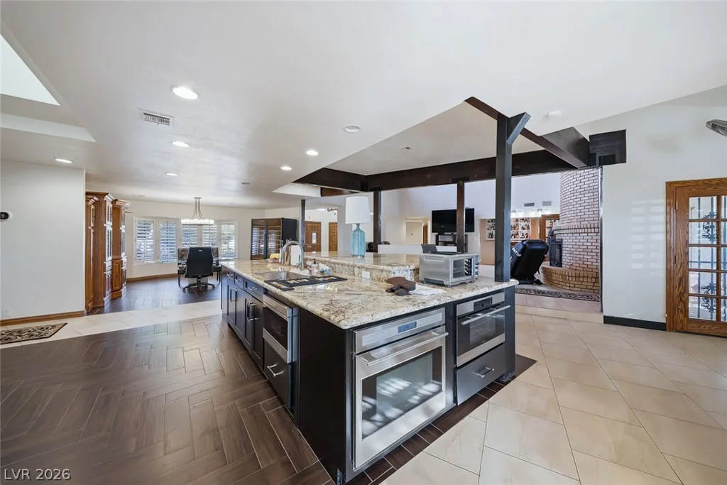 3120 Pioneer, Las Vegas, NV 89117