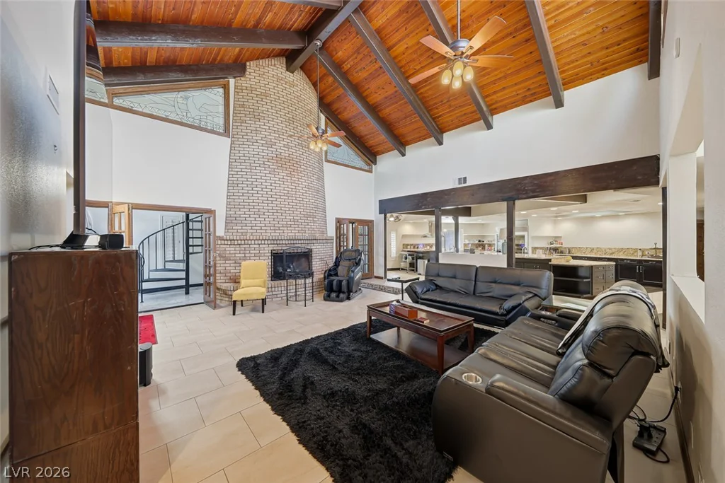 3120 Pioneer, Las Vegas, NV 89117