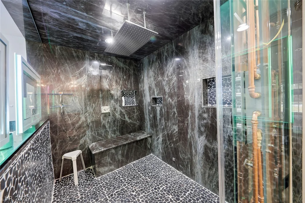 3120 Pioneer, Las Vegas, NV 89117