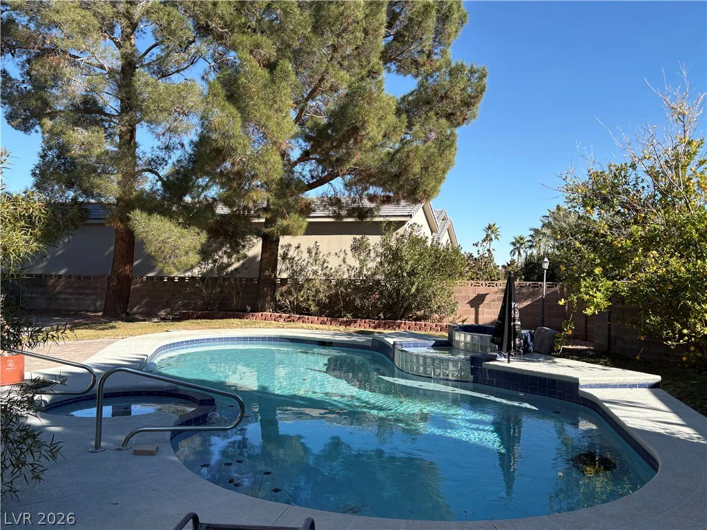 3120 Pioneer, Las Vegas, NV 89117