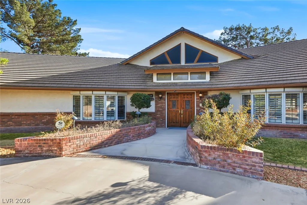 3120 Pioneer, Las Vegas, NV 89117