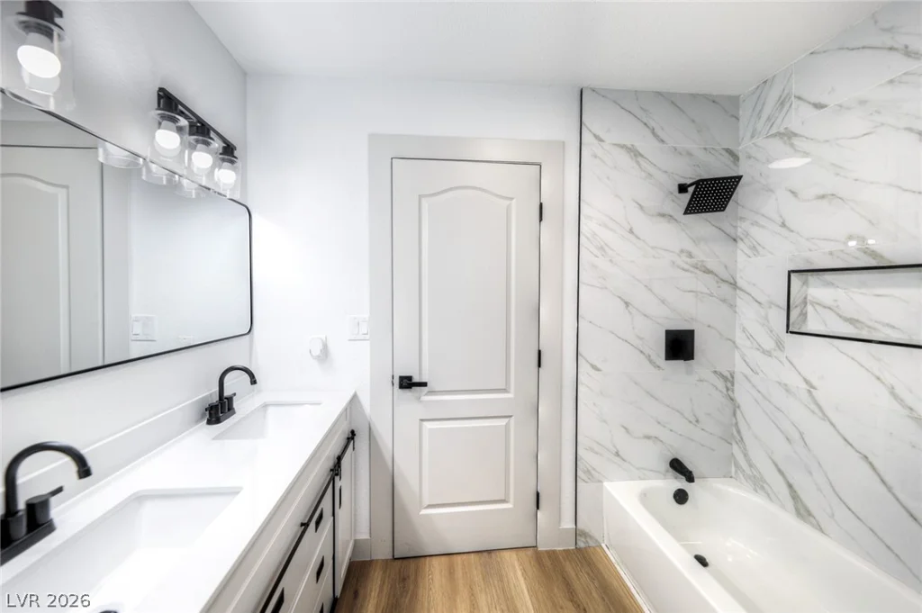 5800 Cory, Las Vegas, NV 89107