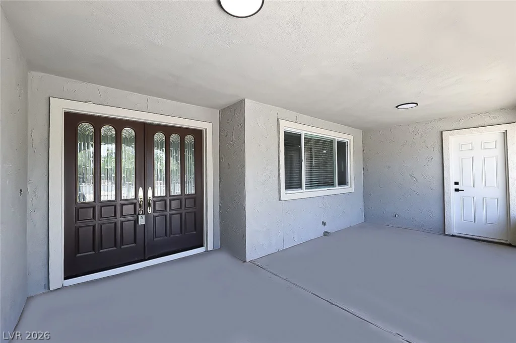 5800 Cory, Las Vegas, NV 89107