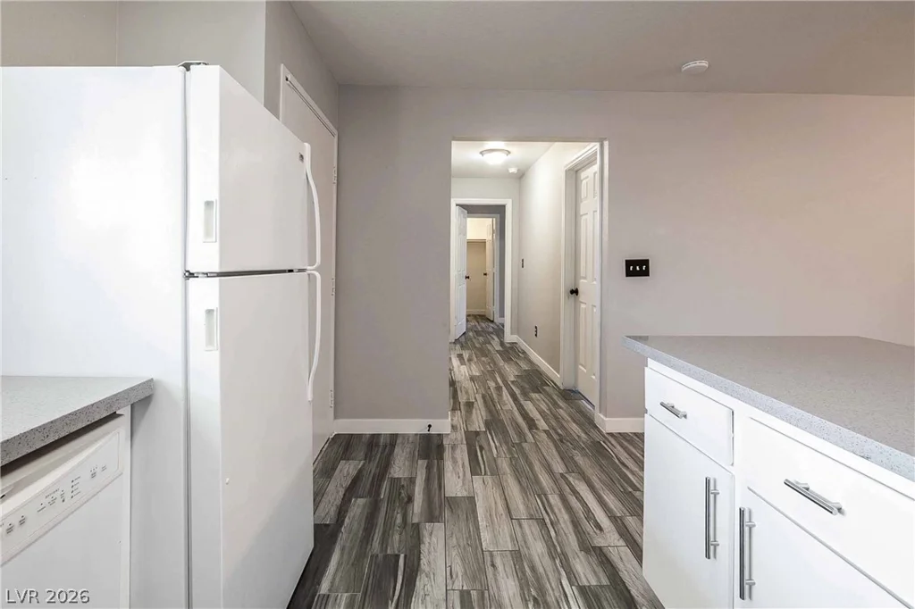5326 Swenson, Las Vegas, NV 89119