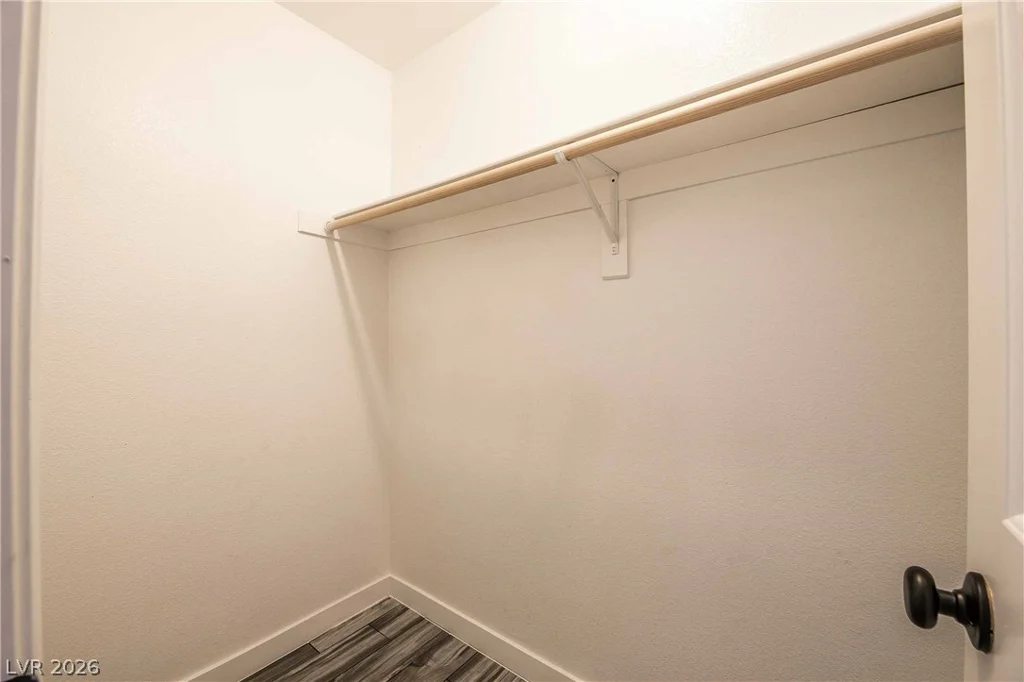 5326 Swenson, Las Vegas, NV 89119