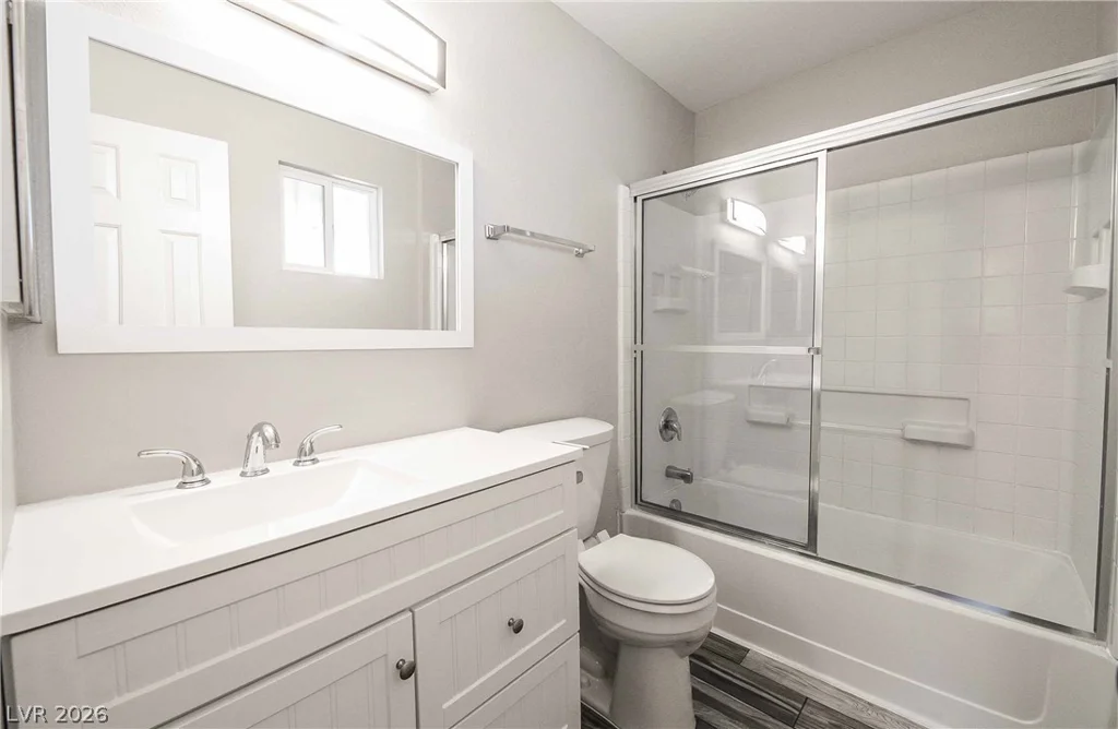 5326 Swenson, Las Vegas, NV 89119