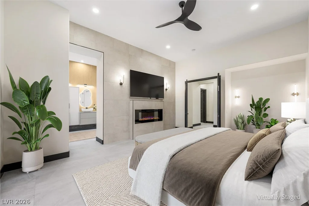 18 Wade Hampton, Henderson, NV 89052