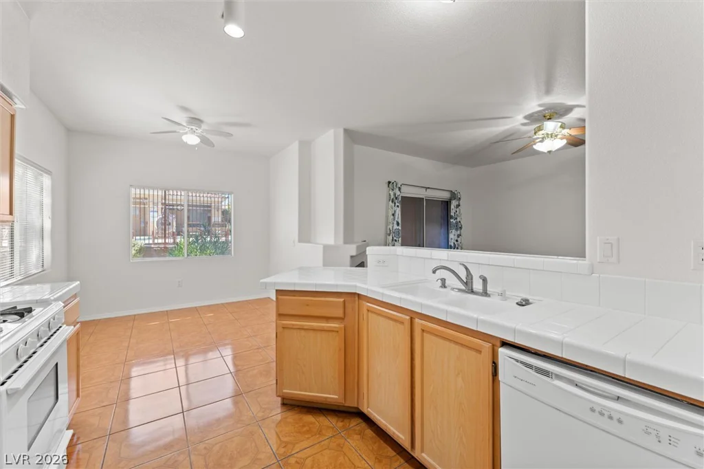 1050 Cactus, Las Vegas, NV 89183