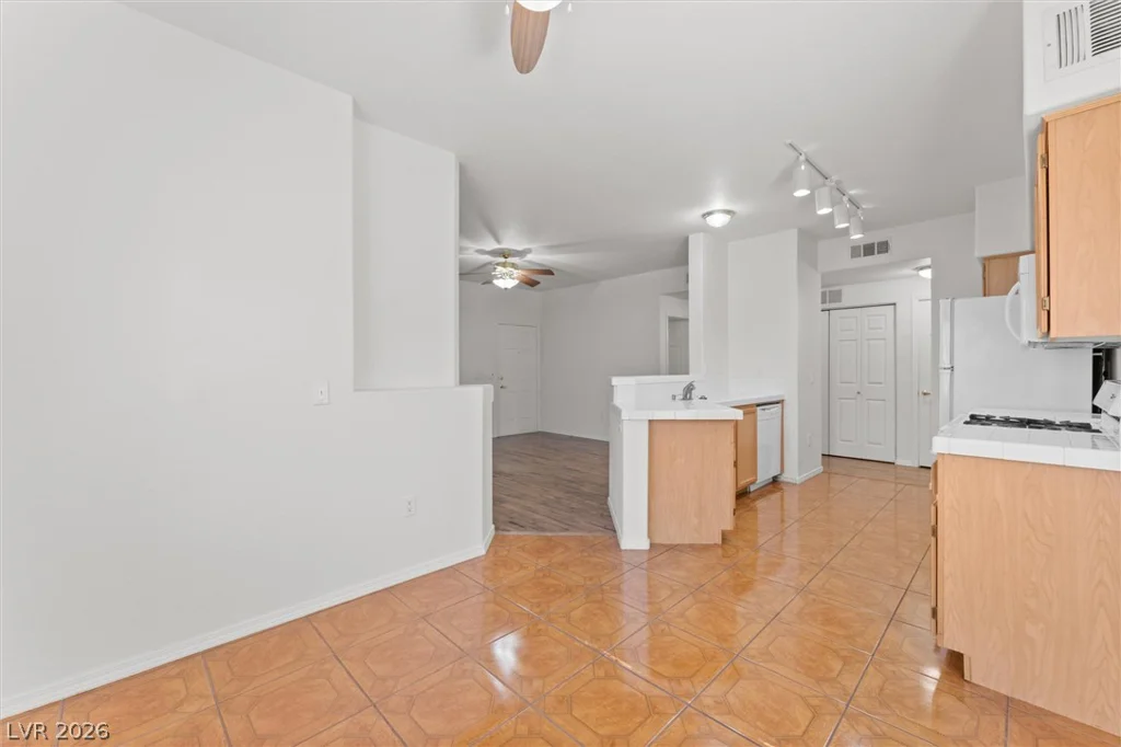 1050 Cactus, Las Vegas, NV 89183