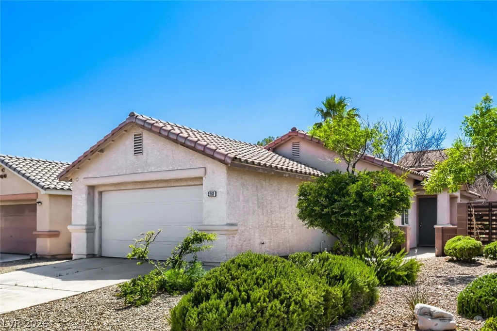 3261 River Glorious, Las Vegas, NV 89135