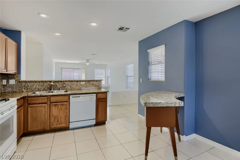 3261 River Glorious, Las Vegas, NV 89135