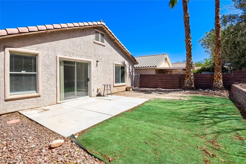 3261 River Glorious, Las Vegas, NV 89135