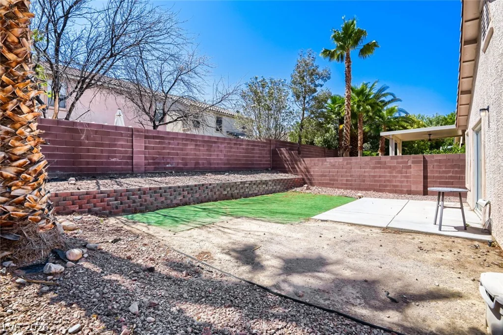 3261 River Glorious, Las Vegas, NV 89135
