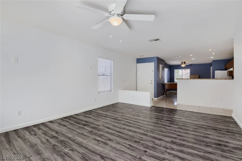 3261 River Glorious, Las Vegas, NV 89135
