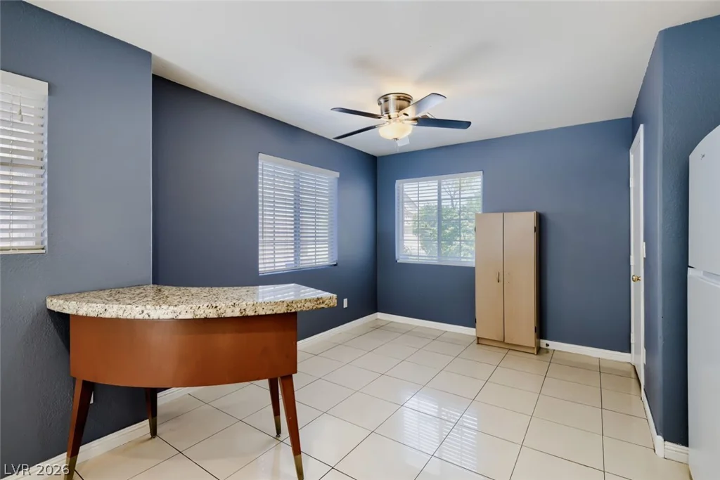 3261 River Glorious, Las Vegas, NV 89135