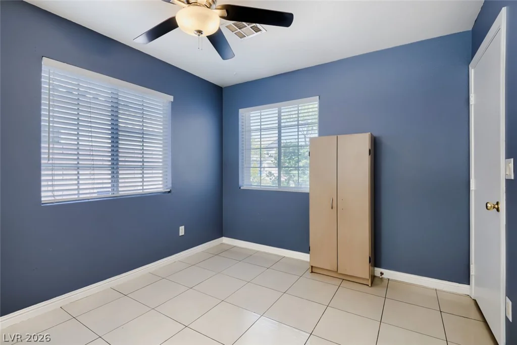 3261 River Glorious, Las Vegas, NV 89135