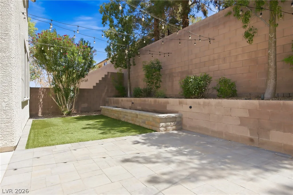 354 Shimmering Moon, Henderson, NV 89015