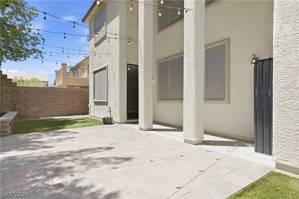 354 Shimmering Moon, Henderson, NV 89015